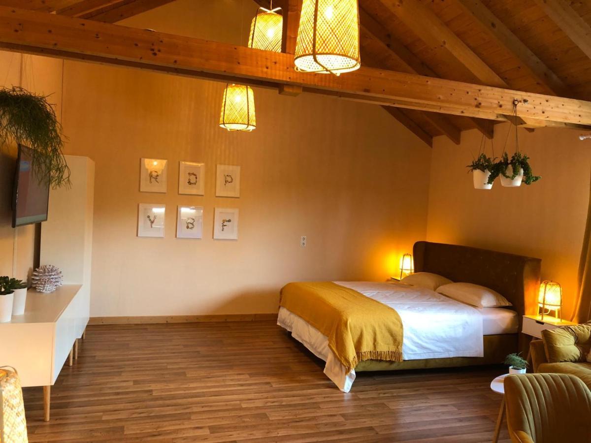 Ferienwohnungen Park Cafe Am Kurpark Bernkastel-Kues Εξωτερικό φωτογραφία