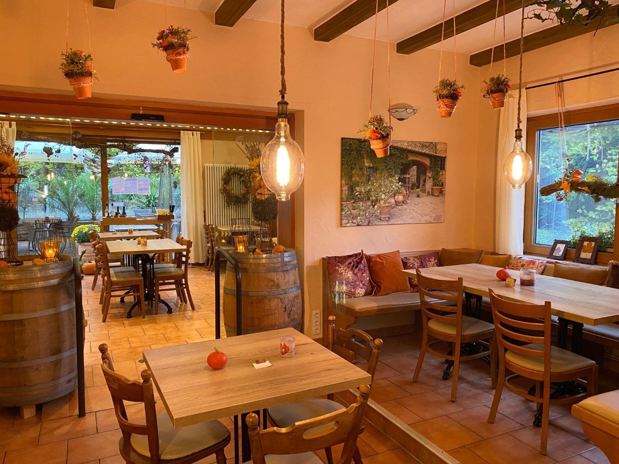 Ferienwohnungen Park Cafe Am Kurpark Bernkastel-Kues Εξωτερικό φωτογραφία