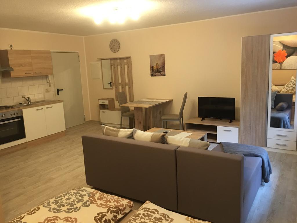 Ferienwohnungen Park Cafe Am Kurpark Bernkastel-Kues Εξωτερικό φωτογραφία
